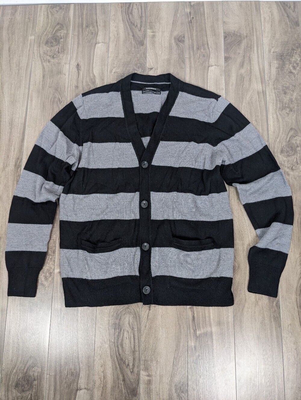 Club Monaco Men's Cardigan Size XL Grey Black Striped 100% merino wool